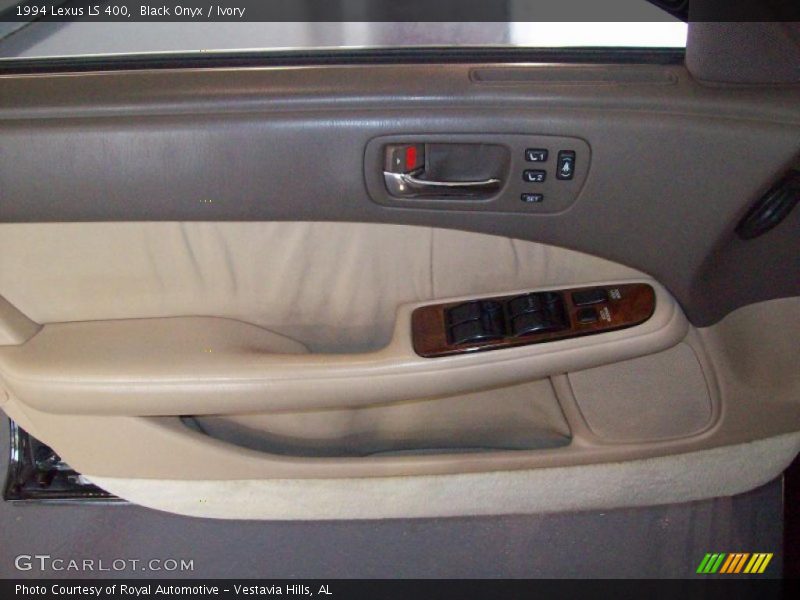Black Onyx / Ivory 1994 Lexus LS 400