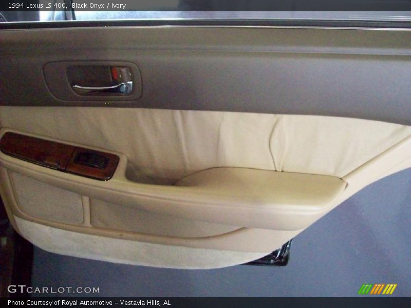 Black Onyx / Ivory 1994 Lexus LS 400