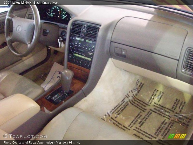 Black Onyx / Ivory 1994 Lexus LS 400