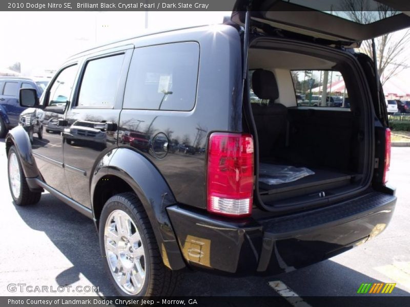 Brilliant Black Crystal Pearl / Dark Slate Gray 2010 Dodge Nitro SE