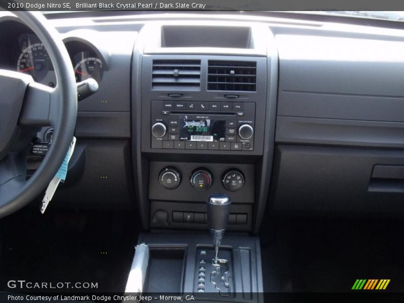 Brilliant Black Crystal Pearl / Dark Slate Gray 2010 Dodge Nitro SE