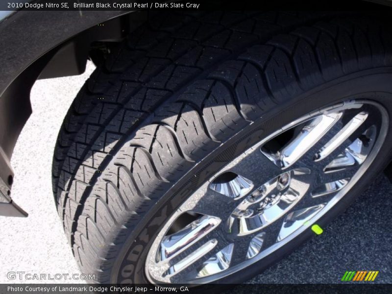 Brilliant Black Crystal Pearl / Dark Slate Gray 2010 Dodge Nitro SE