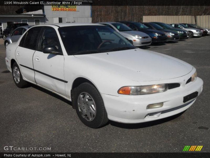 Northstar White / Beige 1996 Mitsubishi Galant ES