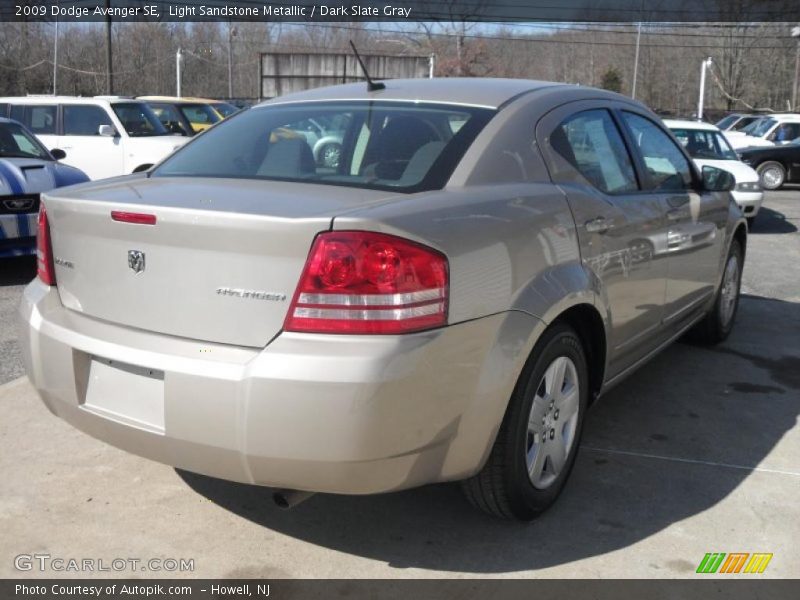 Light Sandstone Metallic / Dark Slate Gray 2009 Dodge Avenger SE