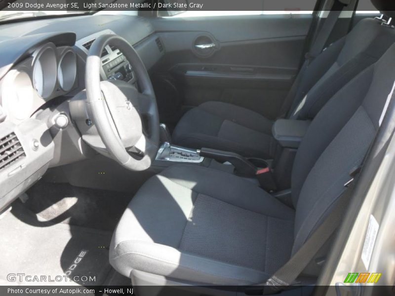 Light Sandstone Metallic / Dark Slate Gray 2009 Dodge Avenger SE