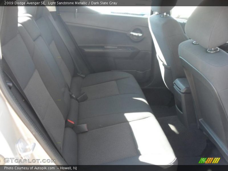 Light Sandstone Metallic / Dark Slate Gray 2009 Dodge Avenger SE