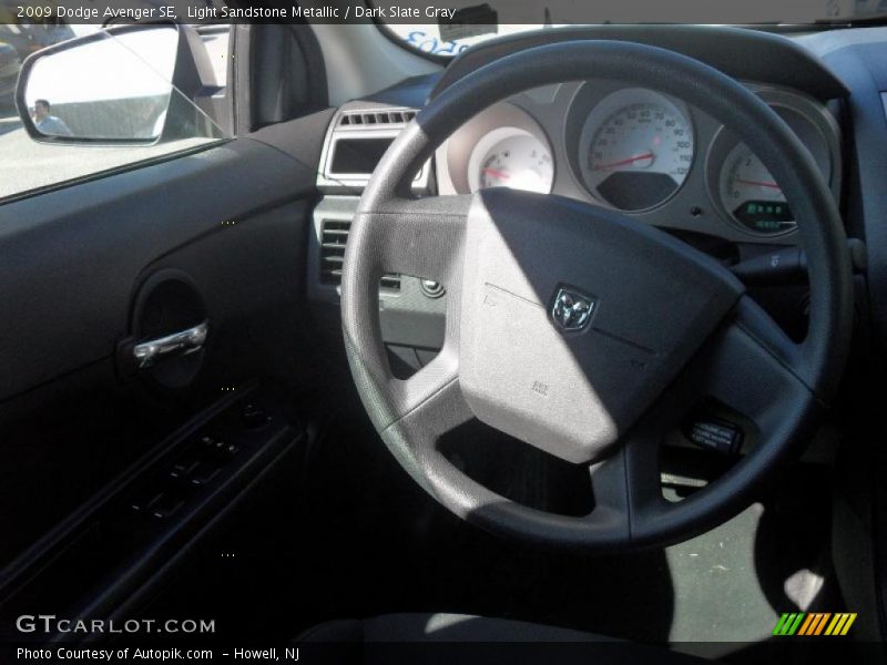 Light Sandstone Metallic / Dark Slate Gray 2009 Dodge Avenger SE