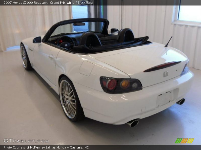 Grand Prix White / Black/Red 2007 Honda S2000 Roadster