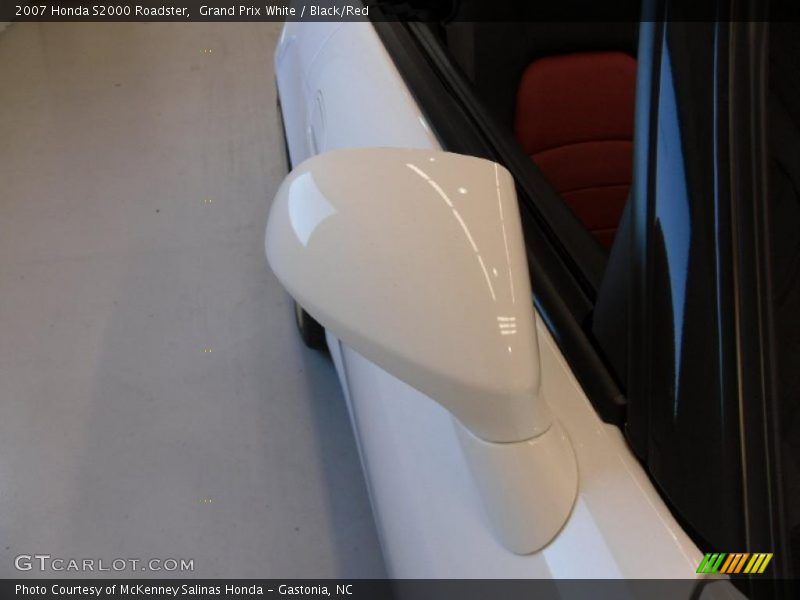 Grand Prix White / Black/Red 2007 Honda S2000 Roadster