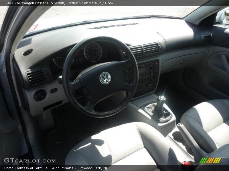 Reflex Silver Metallic / Grey 2004 Volkswagen Passat GLS Sedan