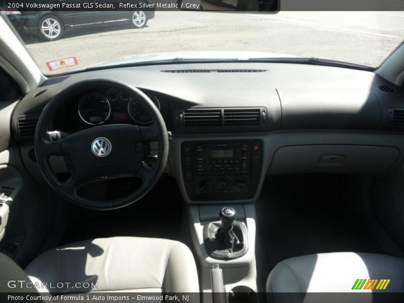 Reflex Silver Metallic / Grey 2004 Volkswagen Passat GLS Sedan