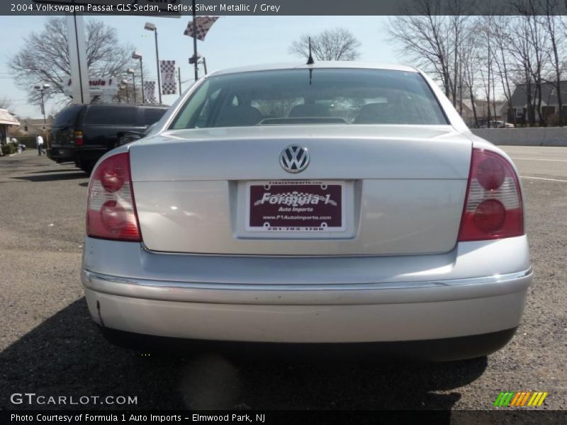 Reflex Silver Metallic / Grey 2004 Volkswagen Passat GLS Sedan