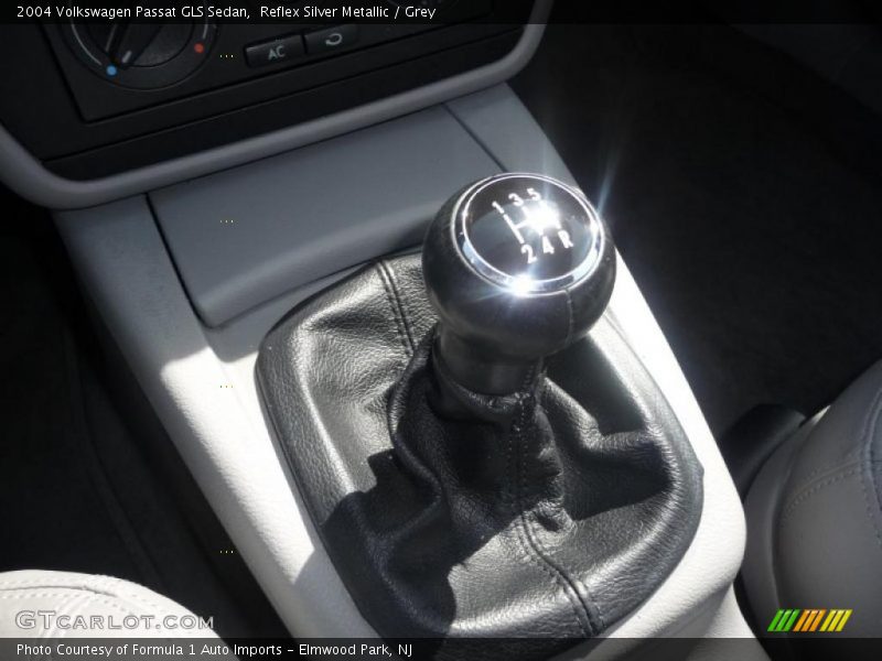 Reflex Silver Metallic / Grey 2004 Volkswagen Passat GLS Sedan