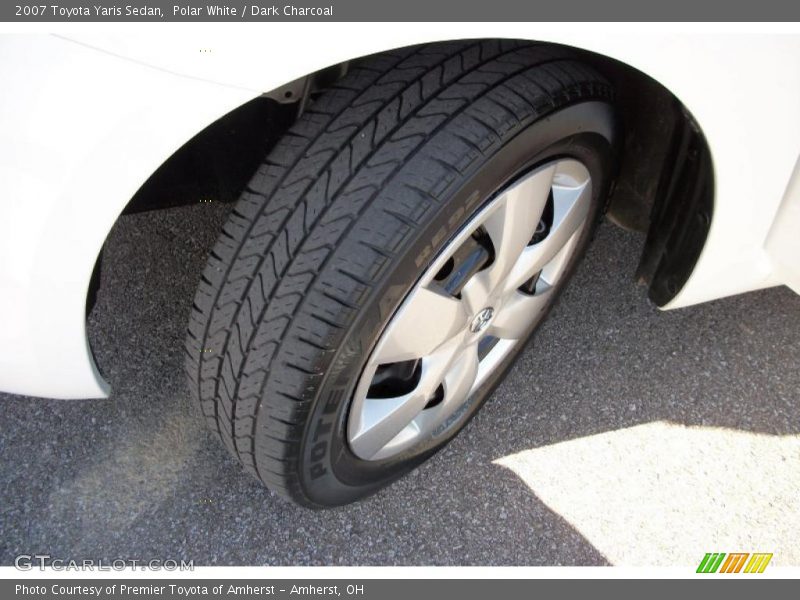 Polar White / Dark Charcoal 2007 Toyota Yaris Sedan