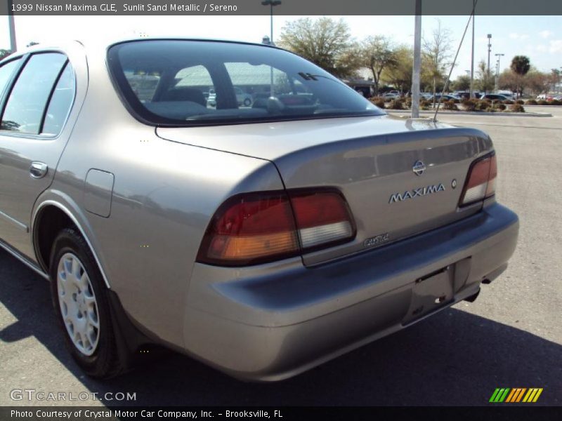 Sunlit Sand Metallic / Sereno 1999 Nissan Maxima GLE