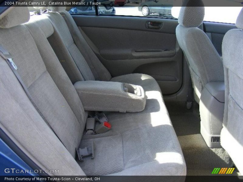 Catalina Blue Metallic / Taupe 2004 Toyota Camry LE
