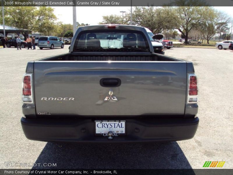 Granite Gray / Slate Gray 2006 Mitsubishi Raider LS Extended Cab
