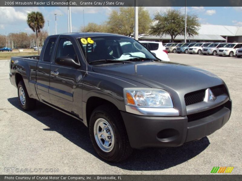 Granite Gray / Slate Gray 2006 Mitsubishi Raider LS Extended Cab