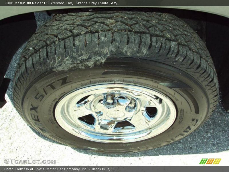 Granite Gray / Slate Gray 2006 Mitsubishi Raider LS Extended Cab