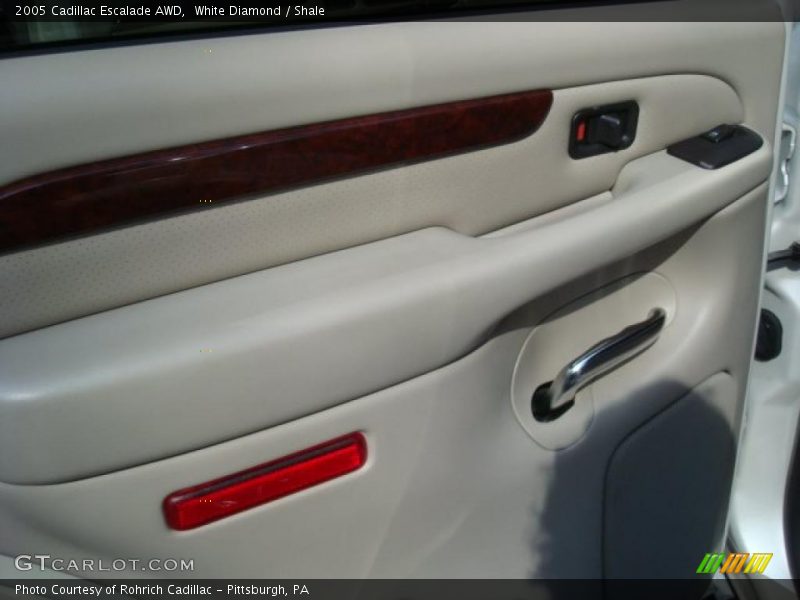 White Diamond / Shale 2005 Cadillac Escalade AWD