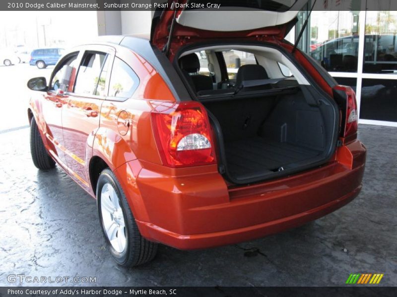 Sunburst Orange Pearl / Dark Slate Gray 2010 Dodge Caliber Mainstreet