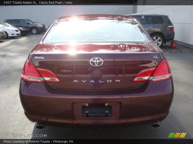 Cassis Red Pearl / Ivory 2007 Toyota Avalon XL