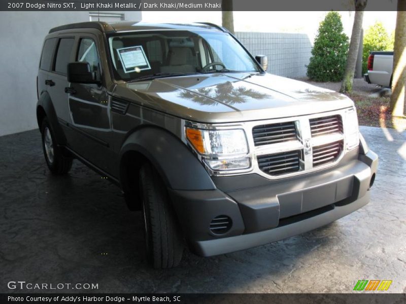 Light Khaki Metallic / Dark Khaki/Medium Khaki 2007 Dodge Nitro SXT