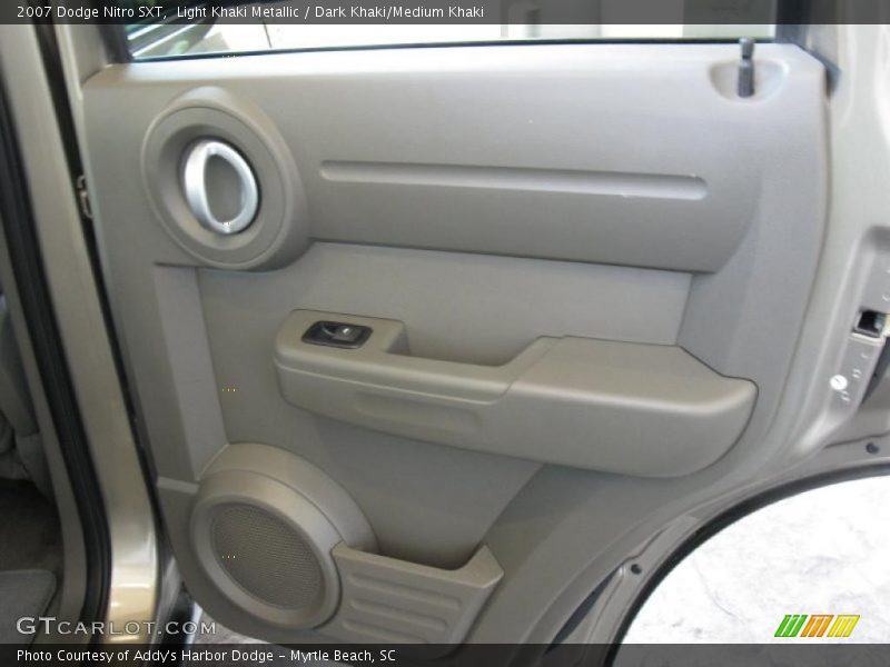Light Khaki Metallic / Dark Khaki/Medium Khaki 2007 Dodge Nitro SXT