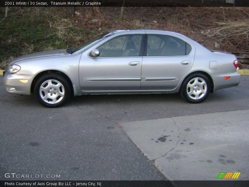 Titanium Metallic / Graphite 2001 Infiniti I 30 Sedan