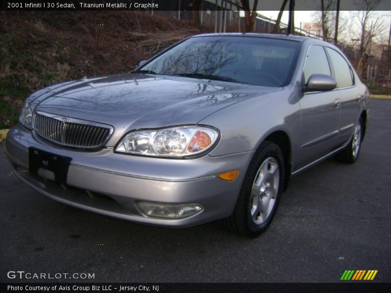 Titanium Metallic / Graphite 2001 Infiniti I 30 Sedan