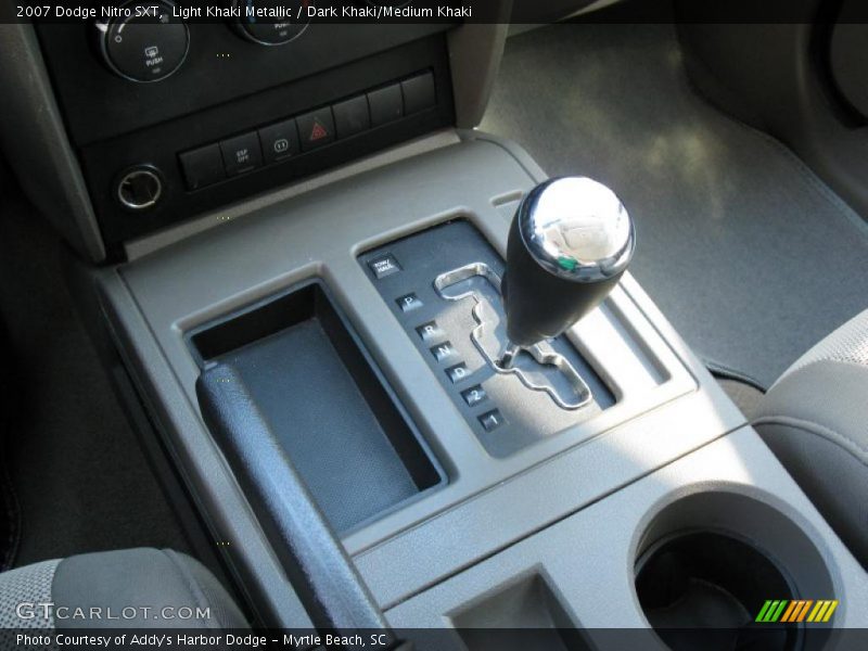 Light Khaki Metallic / Dark Khaki/Medium Khaki 2007 Dodge Nitro SXT