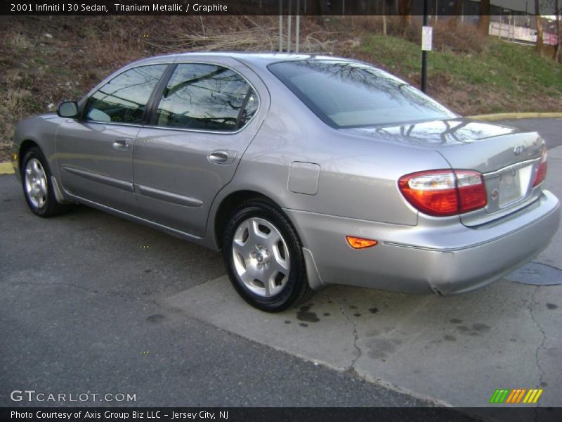 Titanium Metallic / Graphite 2001 Infiniti I 30 Sedan