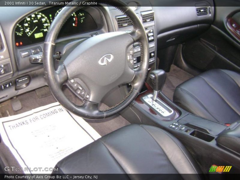 Titanium Metallic / Graphite 2001 Infiniti I 30 Sedan