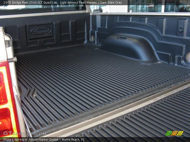 Light Almond Pearl Metallic / Dark Slate Gray 2005 Dodge Ram 2500 SLT Quad Cab