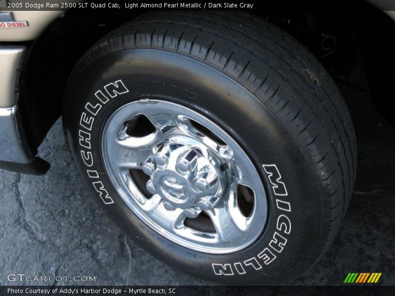 Light Almond Pearl Metallic / Dark Slate Gray 2005 Dodge Ram 2500 SLT Quad Cab