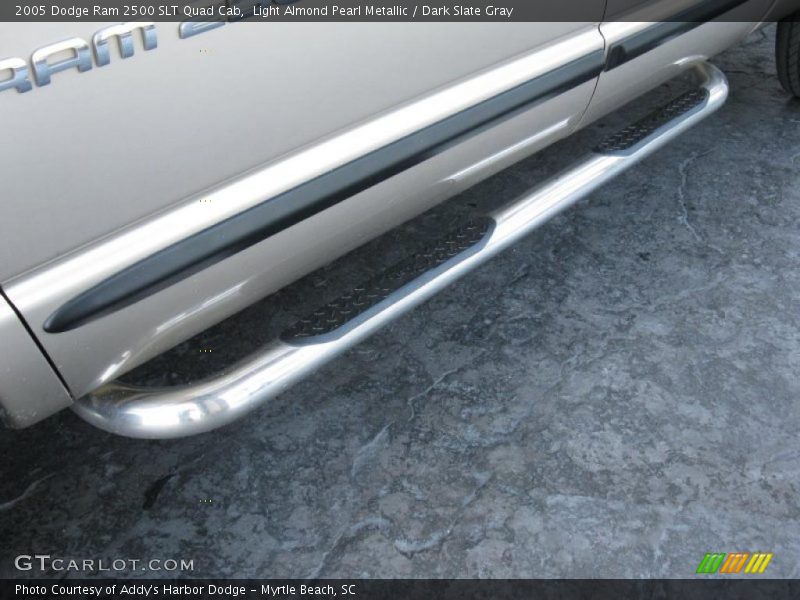 Light Almond Pearl Metallic / Dark Slate Gray 2005 Dodge Ram 2500 SLT Quad Cab