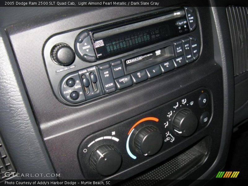 Light Almond Pearl Metallic / Dark Slate Gray 2005 Dodge Ram 2500 SLT Quad Cab