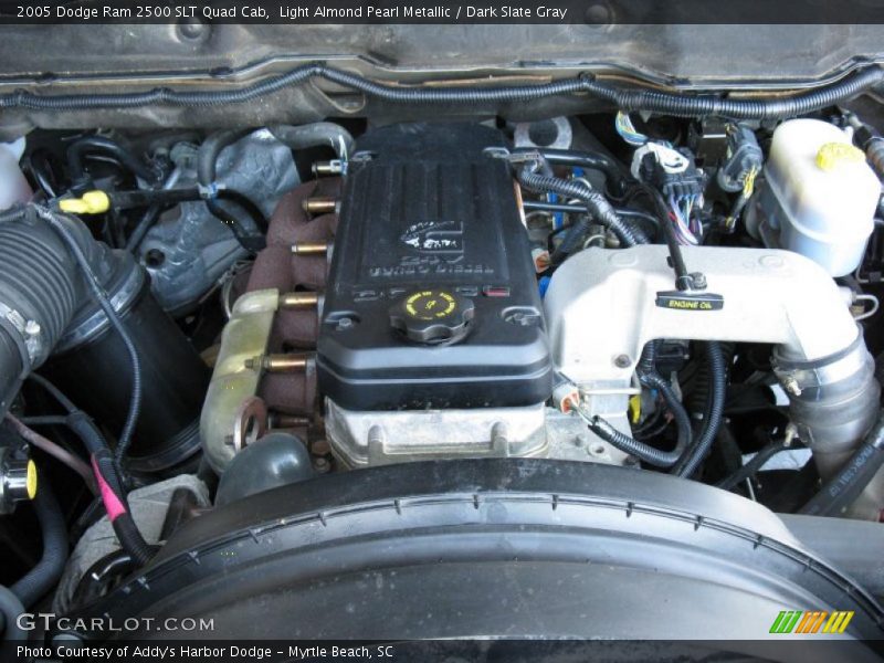 Light Almond Pearl Metallic / Dark Slate Gray 2005 Dodge Ram 2500 SLT Quad Cab