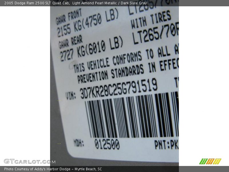 Light Almond Pearl Metallic / Dark Slate Gray 2005 Dodge Ram 2500 SLT Quad Cab
