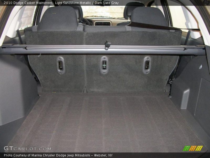 Light Sandstone Metallic / Dark Slate Gray 2010 Dodge Caliber Mainstreet