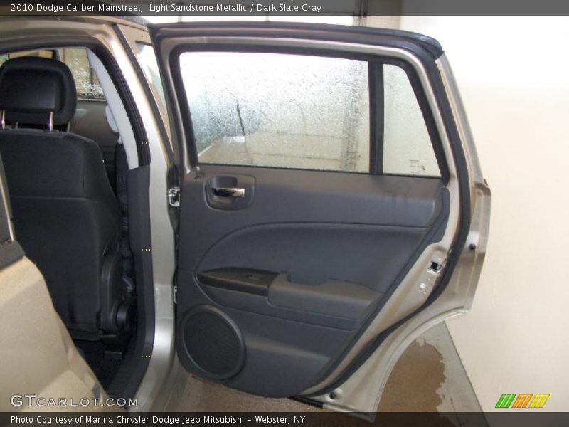 Light Sandstone Metallic / Dark Slate Gray 2010 Dodge Caliber Mainstreet