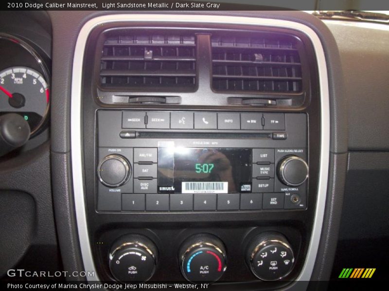 Light Sandstone Metallic / Dark Slate Gray 2010 Dodge Caliber Mainstreet