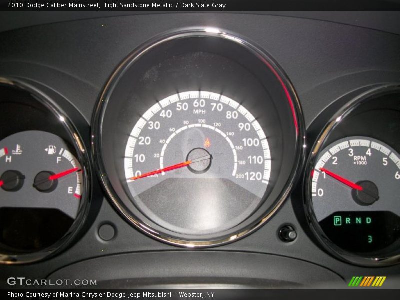 Light Sandstone Metallic / Dark Slate Gray 2010 Dodge Caliber Mainstreet