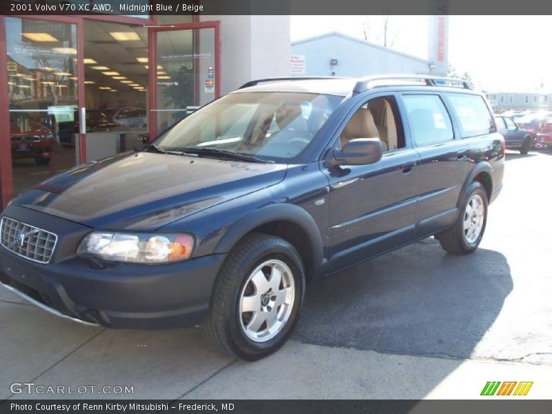 Midnight Blue / Beige 2001 Volvo V70 XC AWD