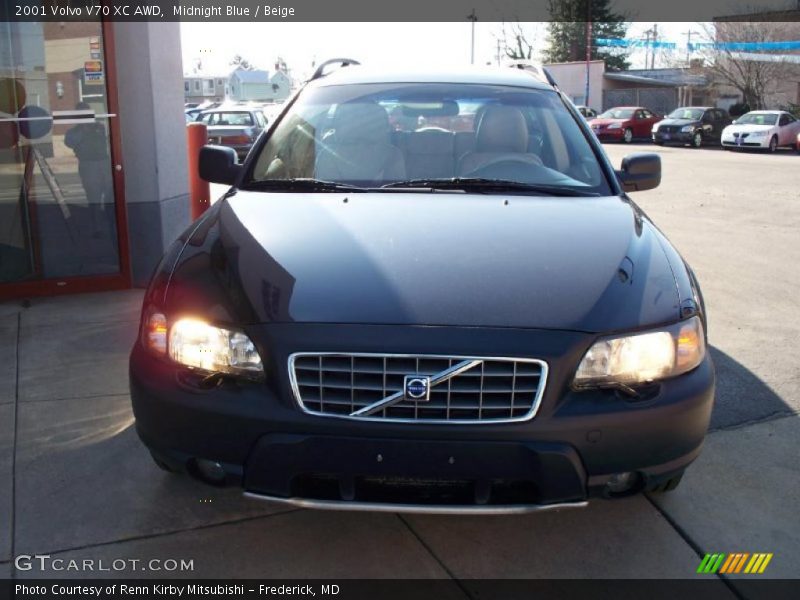 Midnight Blue / Beige 2001 Volvo V70 XC AWD