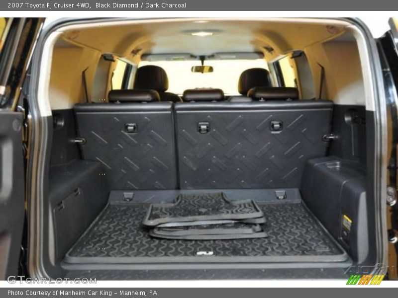 Black Diamond / Dark Charcoal 2007 Toyota FJ Cruiser 4WD