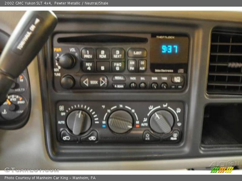 Pewter Metallic / Neutral/Shale 2002 GMC Yukon SLT 4x4