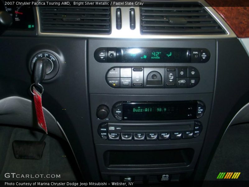 Bright Silver Metallic / Pastel Slate Gray 2007 Chrysler Pacifica Touring AWD