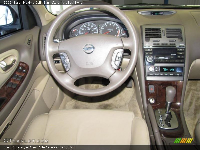 Sunlit Sand Metallic / Blond 2002 Nissan Maxima GLE