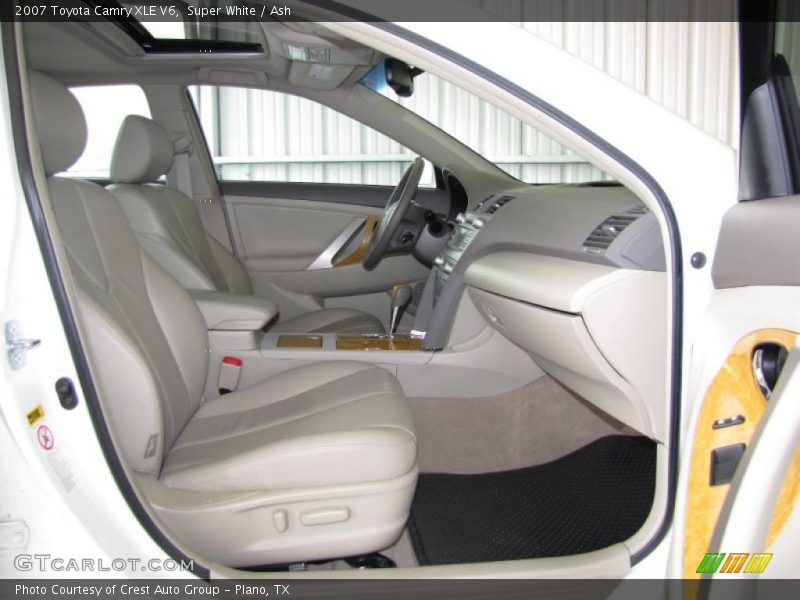 Super White / Ash 2007 Toyota Camry XLE V6
